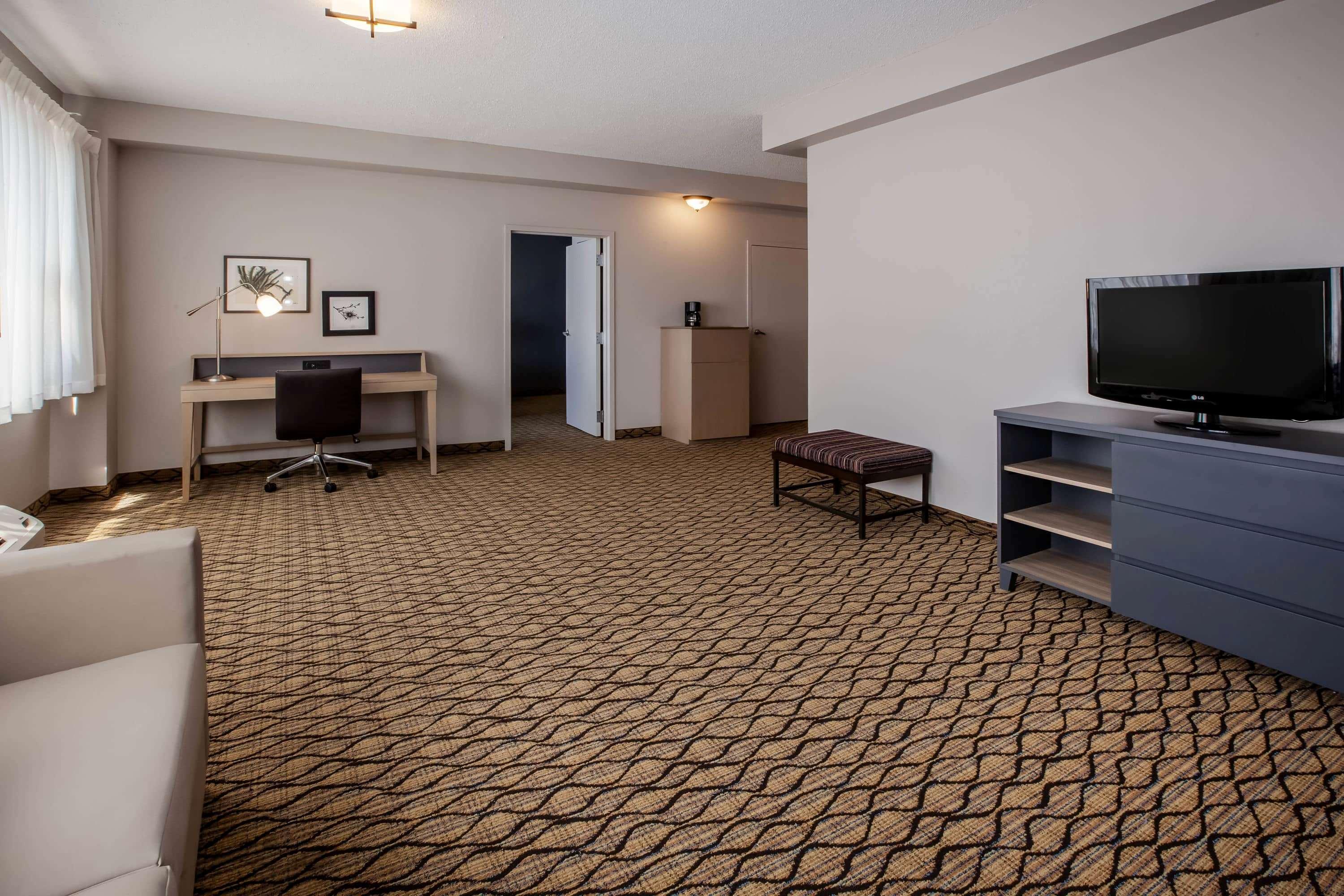 Days Inn & Suites By Wyndham Rochester Hills Mi Exterior foto